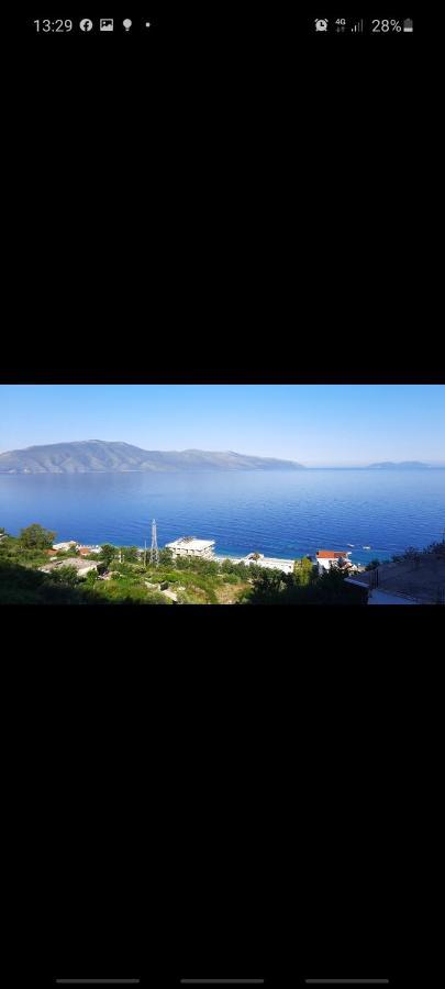 Flower Hill Vlorë Екстериор снимка