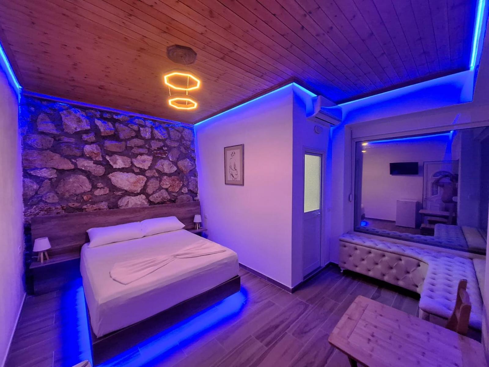 Flower Hill Vlorë Екстериор снимка