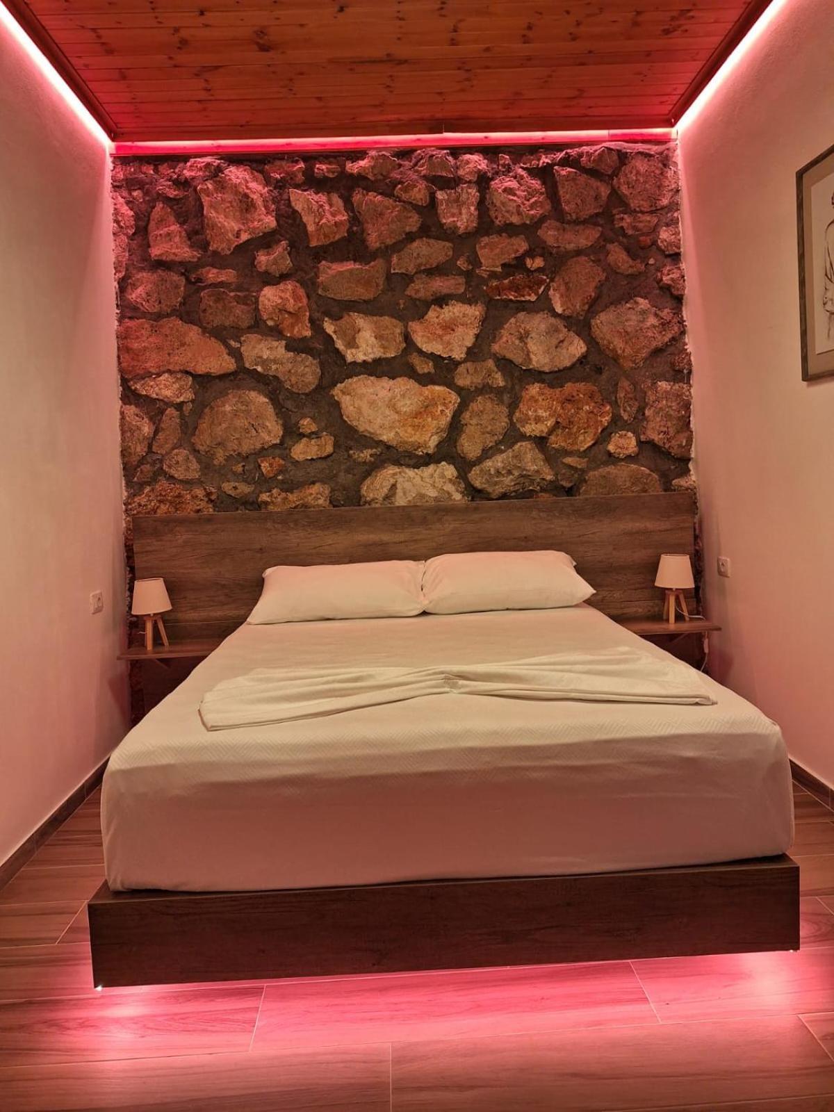 Flower Hill Vlorë Екстериор снимка